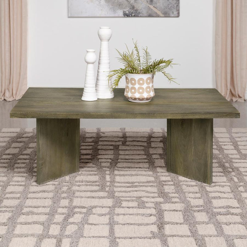 Andando - Rectangular Solid Wood Table