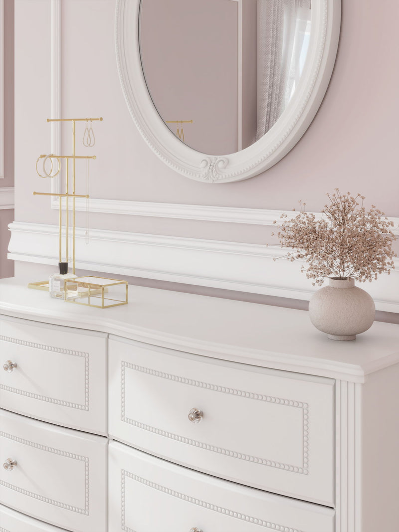 Kozlani - Six Drawer Dresser